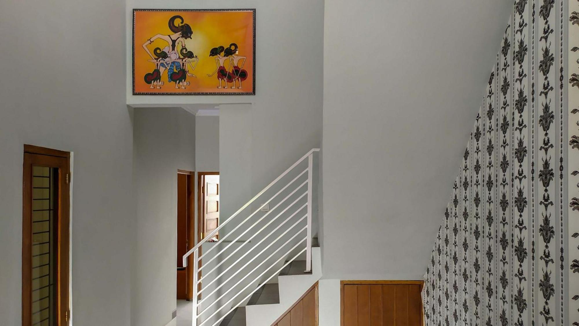 Omah Leren Mitra Reddoorz Near Gembiraloka Zoo Yogyakarta Hotel Exterior photo